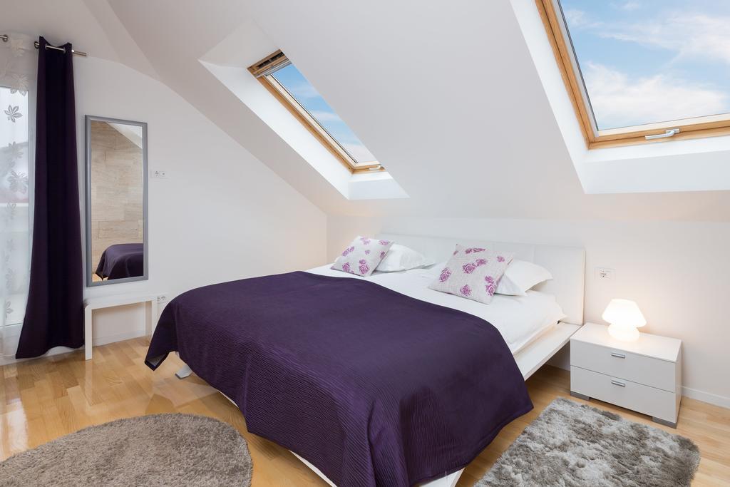 Laura Lux Suites Split Bagian luar foto