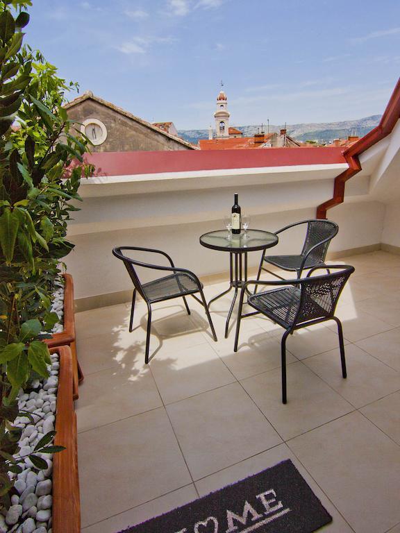 Laura Lux Suites Split Bagian luar foto